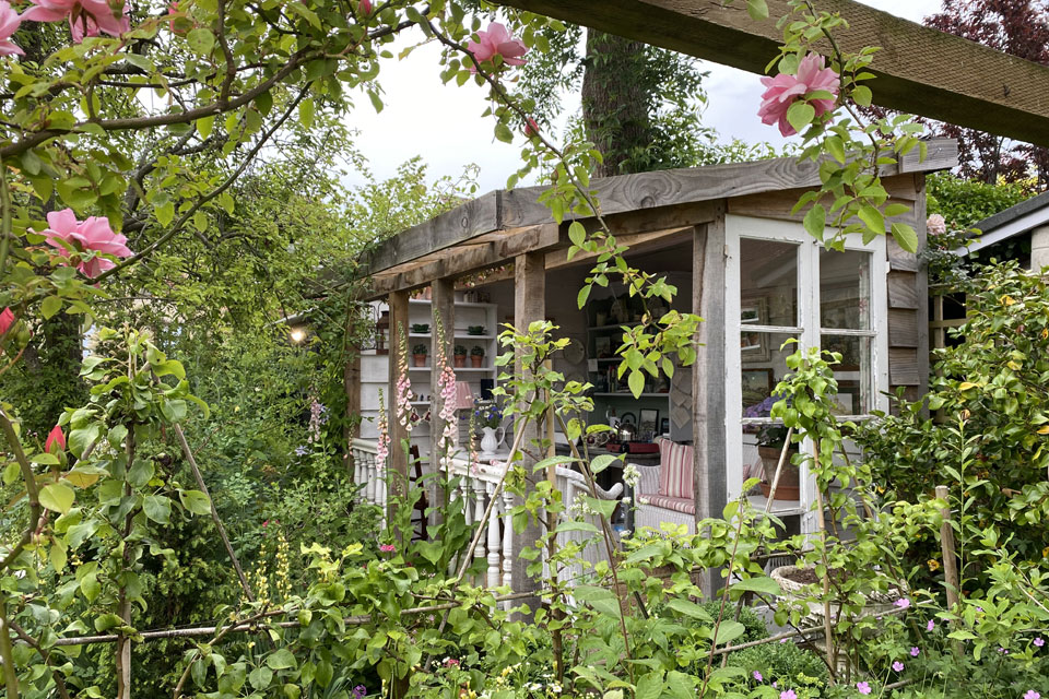 Bespoke Summerhouse, Sussex Garden Design